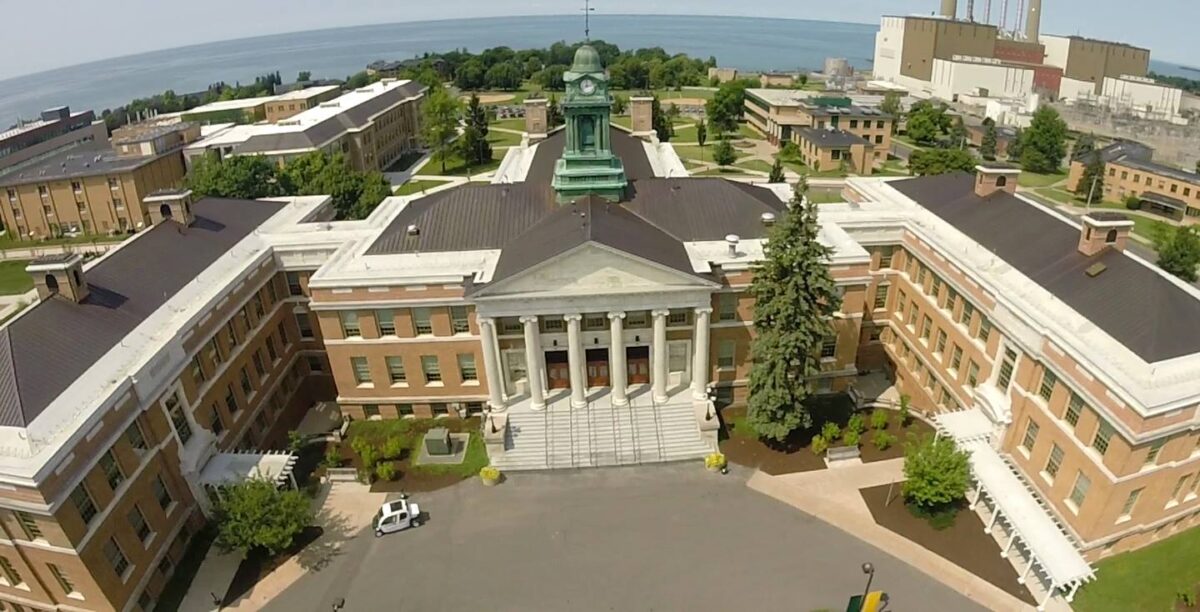SUNY Oswego